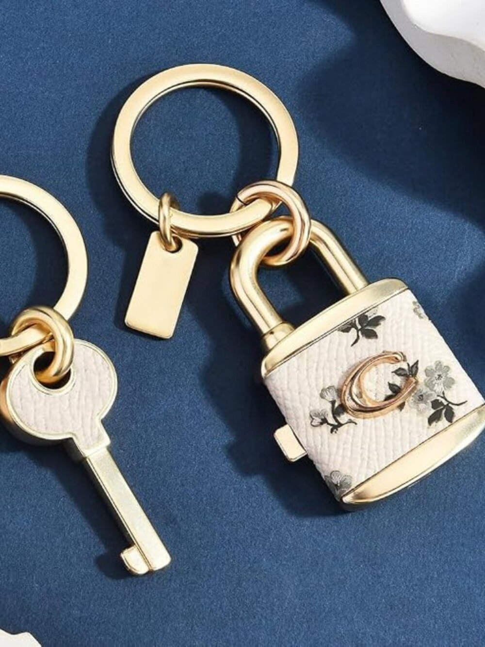 NEW! LUXURY INSPIRED 2 PC. LOCK & KEY BAG CHARM